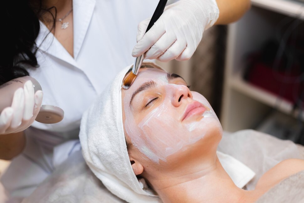 The Essential Guide to Facial Skincare: Tips for Healthy and Radiant Skin